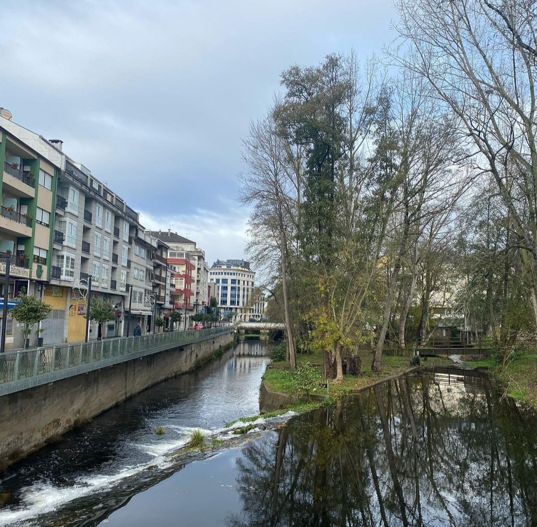 Malecon de Sarria - camino de santiago desde sarria 5 etapas